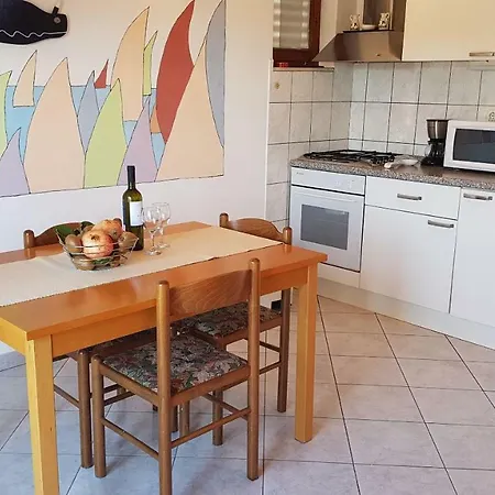 Apartment And Caric