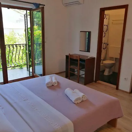 And Caric Apartment *