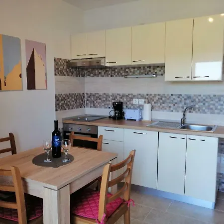 Apartment And Caric