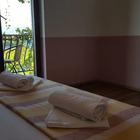 And Caric Apartment *